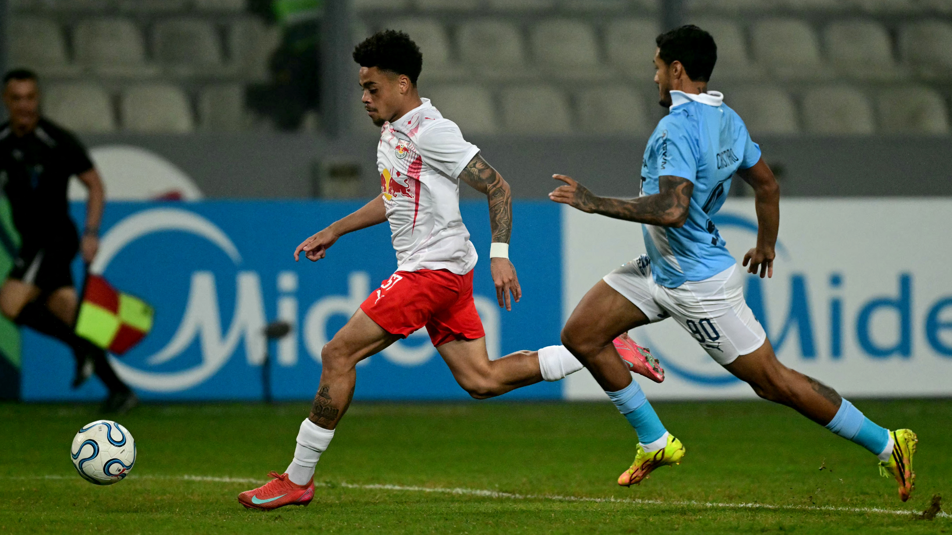 Sporting Cristal no pasó del empate con Bragantino y buscará la clasificación en Brasil