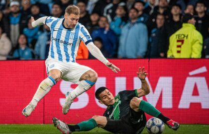 Racing no encuentra el rumbo y vuelve a caer: Banfield aprovechó otra noche de desconcierto