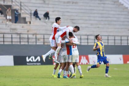 Con gol de Roque Santa Cruz, Nacional derrotó a un Sportivo Luqueño que continúa hundiéndose