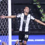 Libertad ganó ante San Lorenzo y se mantiene firme en la cima del Torneo Clausura paraguayo