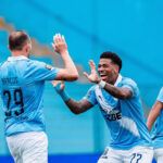 El mercado paga en celeste