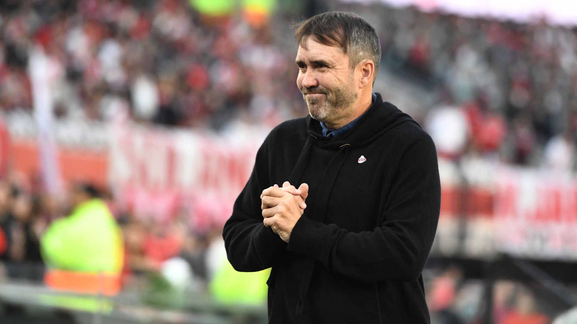 Coudet: "Siento que los jugadores se tiran de cabeza por mí y por River"