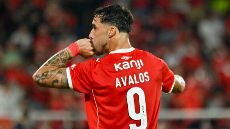 Olimpia quiere a Gabriel Ávalos. (Foto: Manuel Baez/NurPhoto via Getty Images)