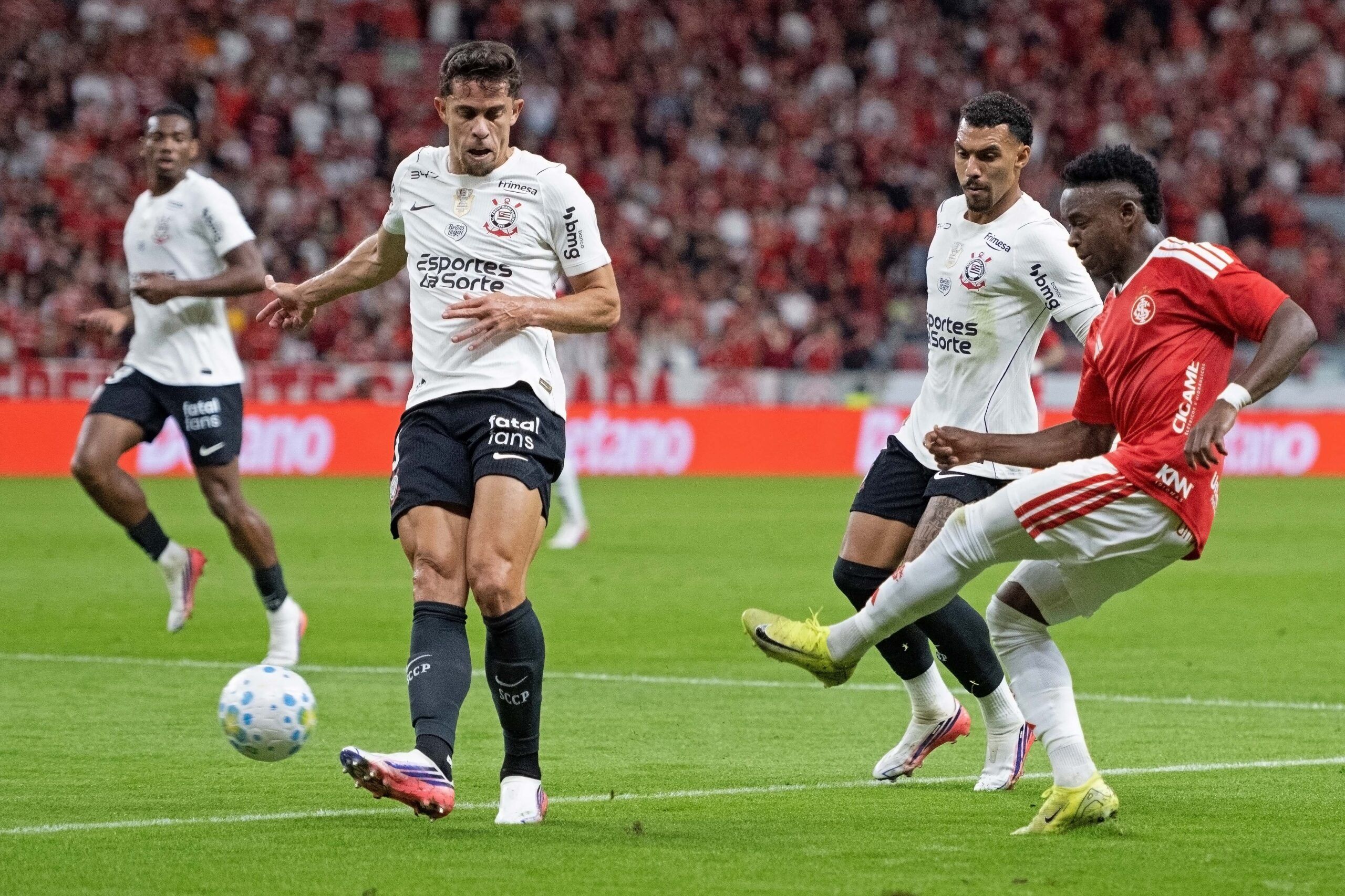 Corinthians buscará la remontada ante Internacional por la Copa de Brasil