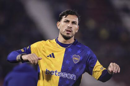¡Bomba de último momento! El Milan alista una oferta millonaria para sacar a Paredes de Boca