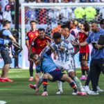 Golpe de FIFA a la AFA: fuerte sanción por la pelea en la final y la bandera de Malvinas