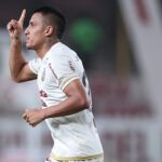 Universitario, a seguir trepando en el Clausura junto a un Monumental repleto