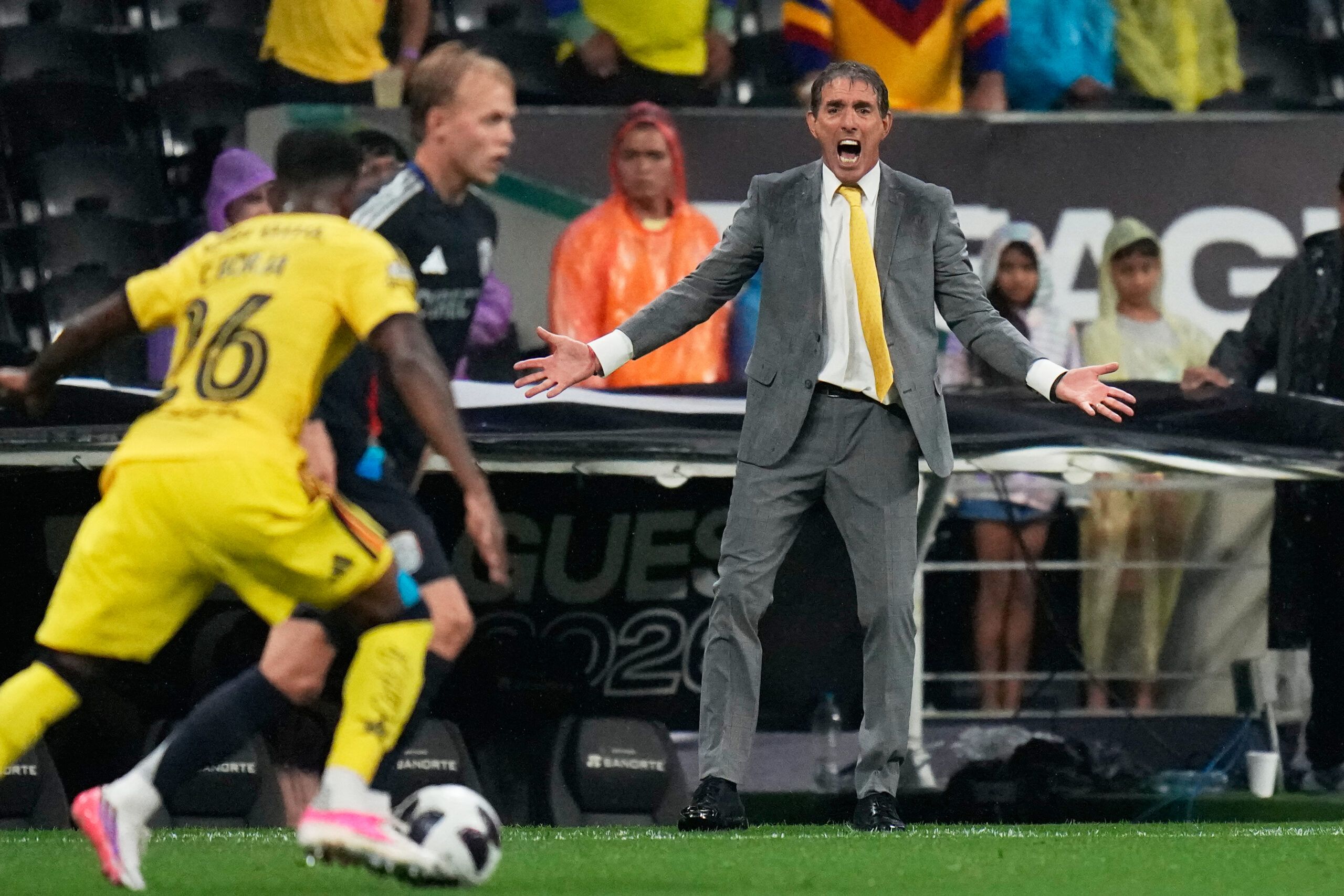 Guillermo Almada no se conforma tras la nueva victoria de América: "El techo futbolístico todavía está muy lejos"