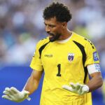 ¡Se terminó la teleserie del año! Vozinha ya vuela a Chile para fichar en Colo Colo: "Here we go", fotos en el avión y un itinerario confirmado