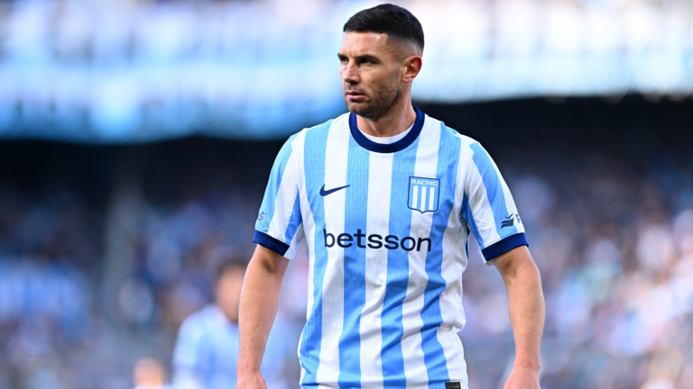 Racing volvió a la victoria tras vencer ante su gente a Sarmiento 1 Racing cortó la mala racha. (Foto: Rodrigo Valle/Getty Images)