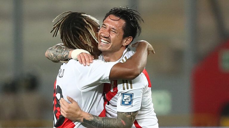 Mano Menezes convocó a 26 jugadores. (Foto: Raul Sifuentes/Getty Images)