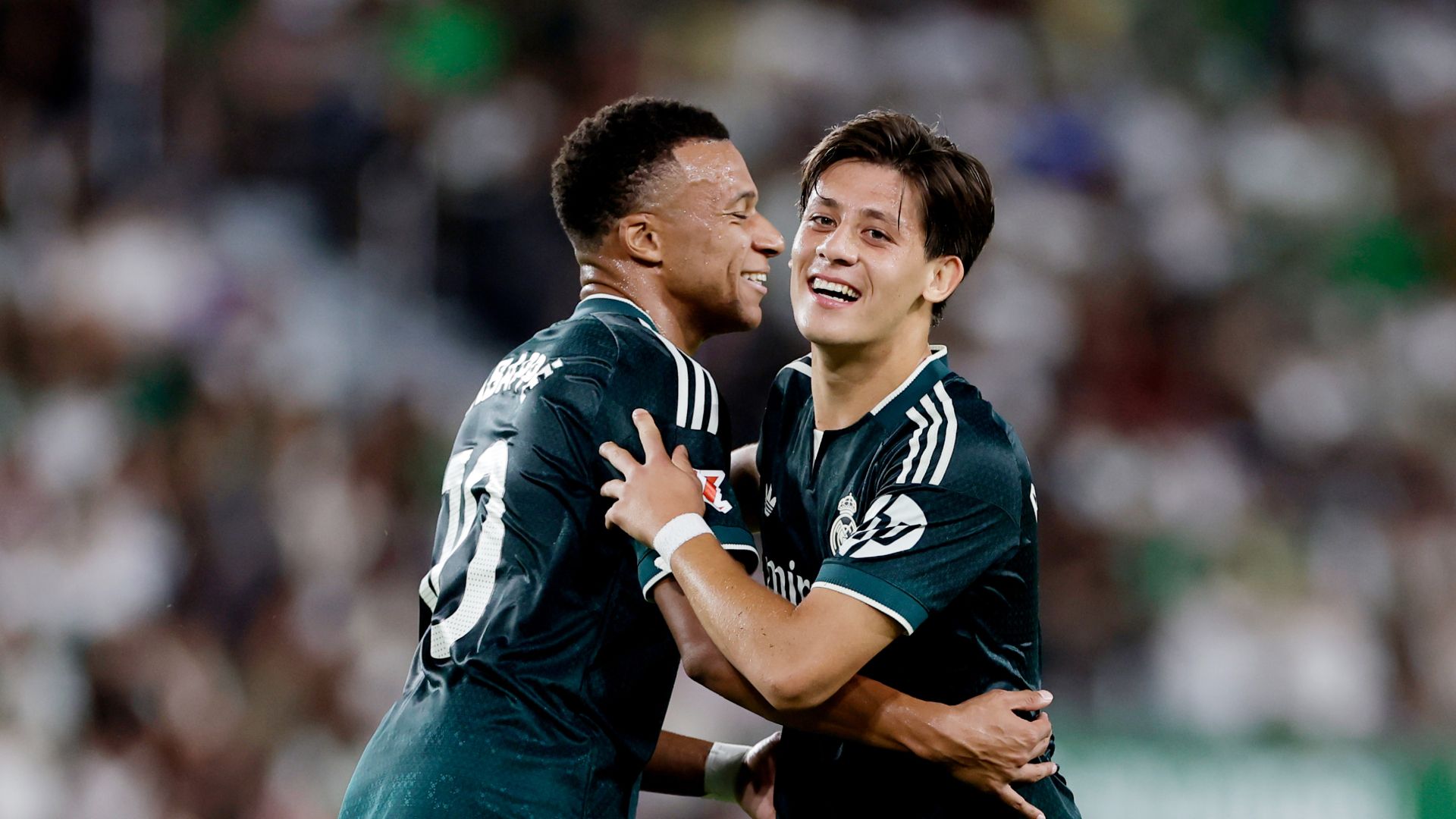Real Madrid pasó un susto, pero terminó venciendo al Elche en el último suspiro