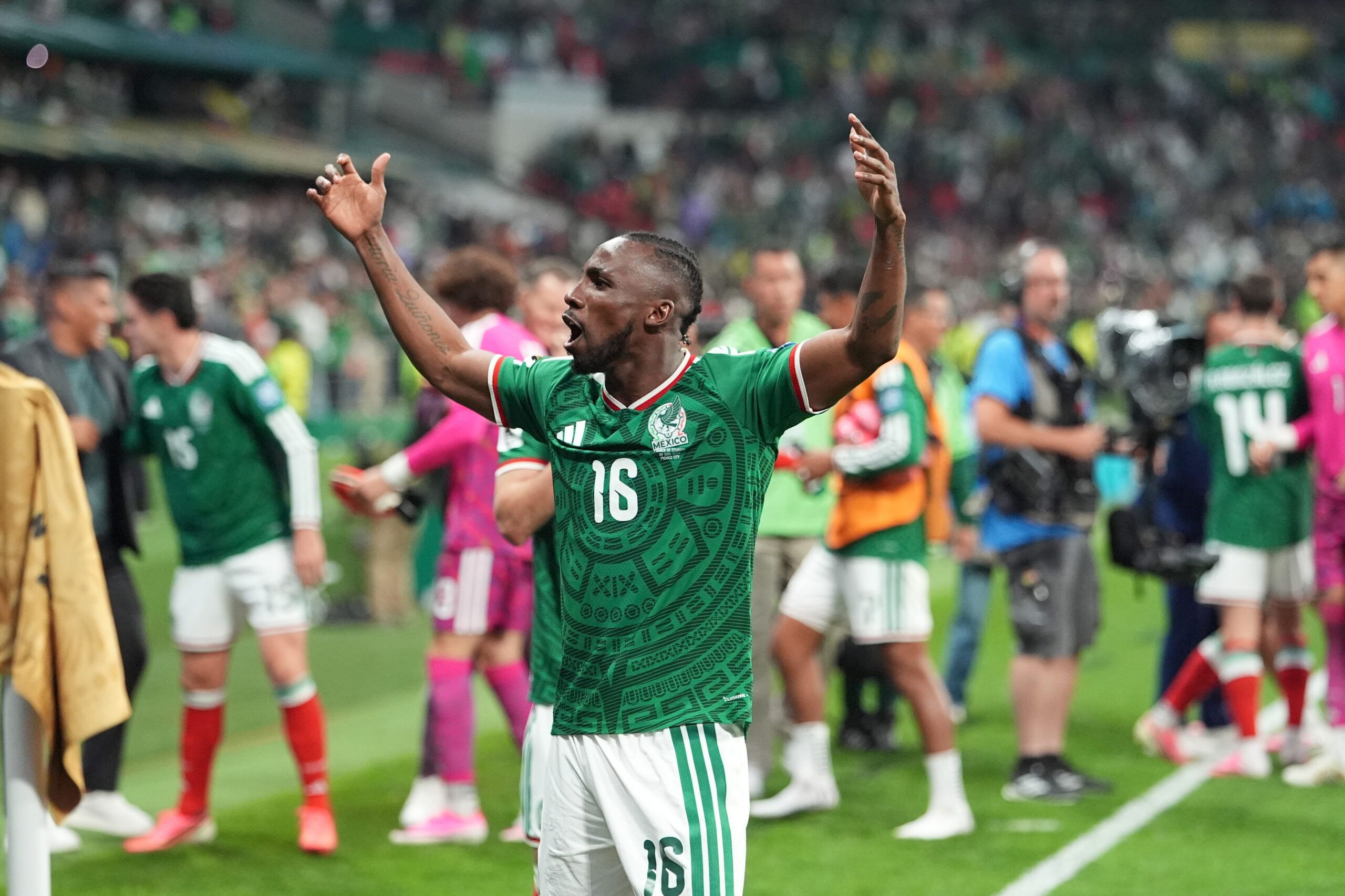Julián Quiñones recibe la gran noticia: es nominado al Balón de Oro 2026