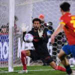 Entre el pórtico albo y la gala en Londres: El plan de película de Vozinha para atajar ante Palestino y llegar al Balón de Oro