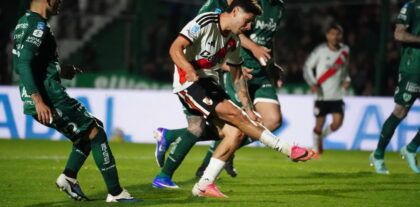 River dejó escapar dos puntos ante Sarmiento y se complica su camino a la Libertadores 2027