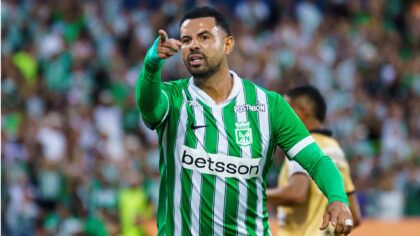 Atlético Nacional se da el gusto de ganar el clásico paisa y subir a la cima