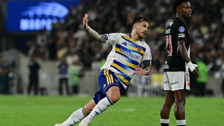 Leandro Paredes le dio la clasifiación a Boca. (Foto: Pablo PORCIUNCULA / AFP via Getty Images)