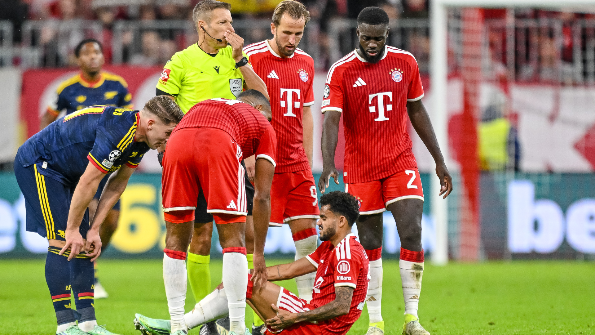 Vincent Kompany sobre la lesión de Luis Díaz: “Hay que preocuparse un poco”