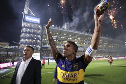 Carlos Tevez tendrá su despedida en La Bombonera y sueña con reunir a Messi y Cristiano