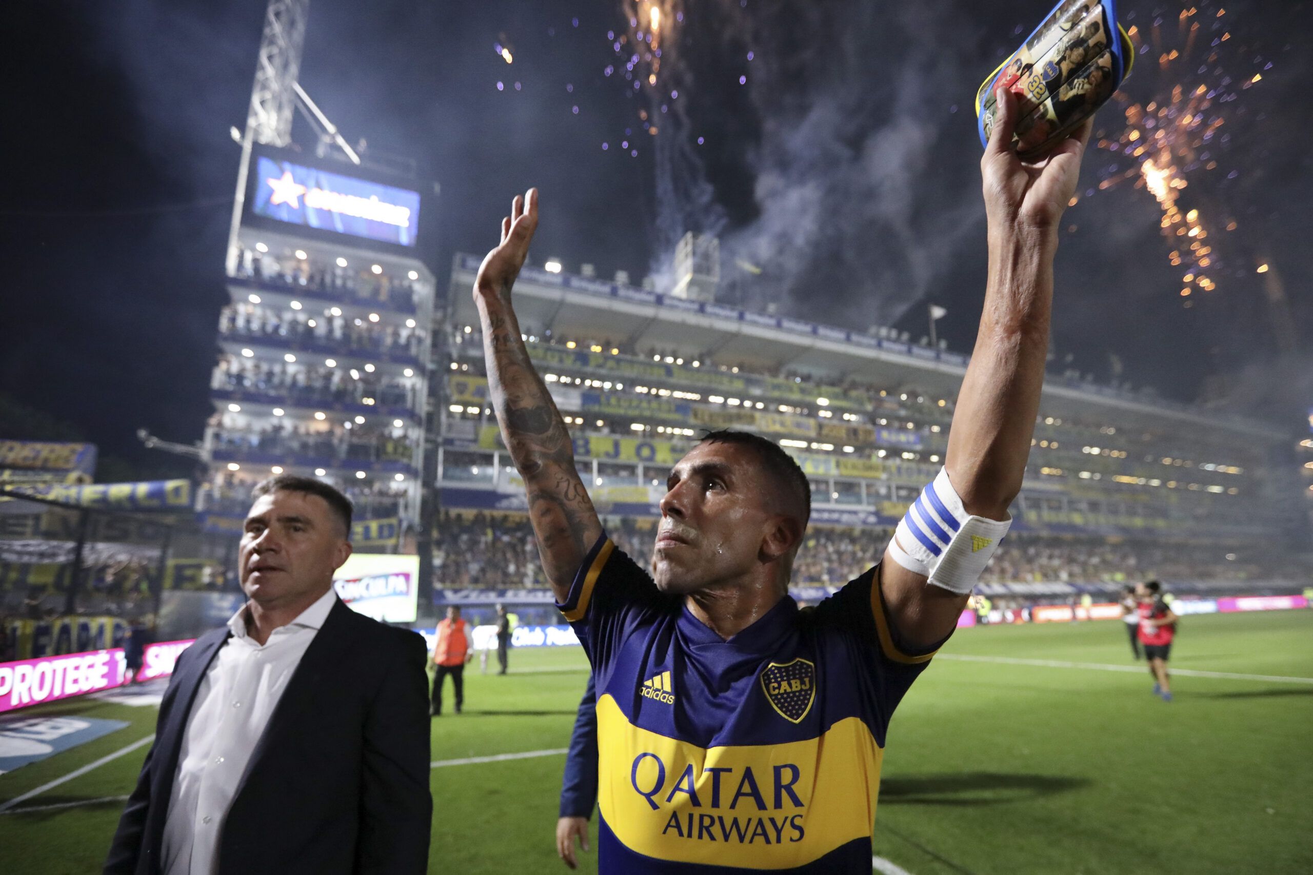 Carlos Tevez tendrá su despedida en La Bombonera y sueña con reunir a Messi y Cristiano