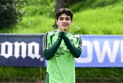 Gilberto Mora no jugará ante Chile y crece el misterio sobre su futuro en Europa